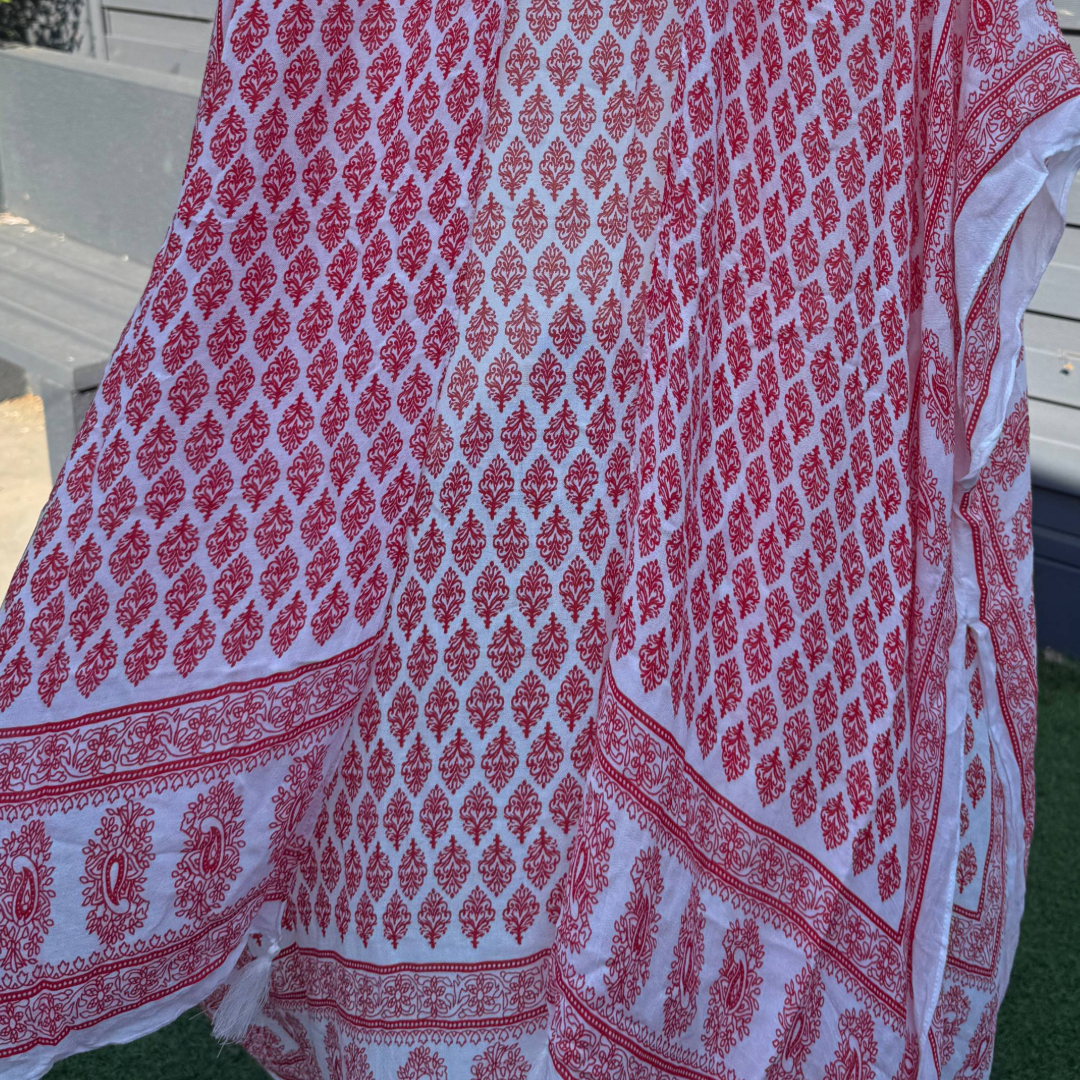 Red & White Patterned Boho Kimono / Beach Cover-Up (Preloved)