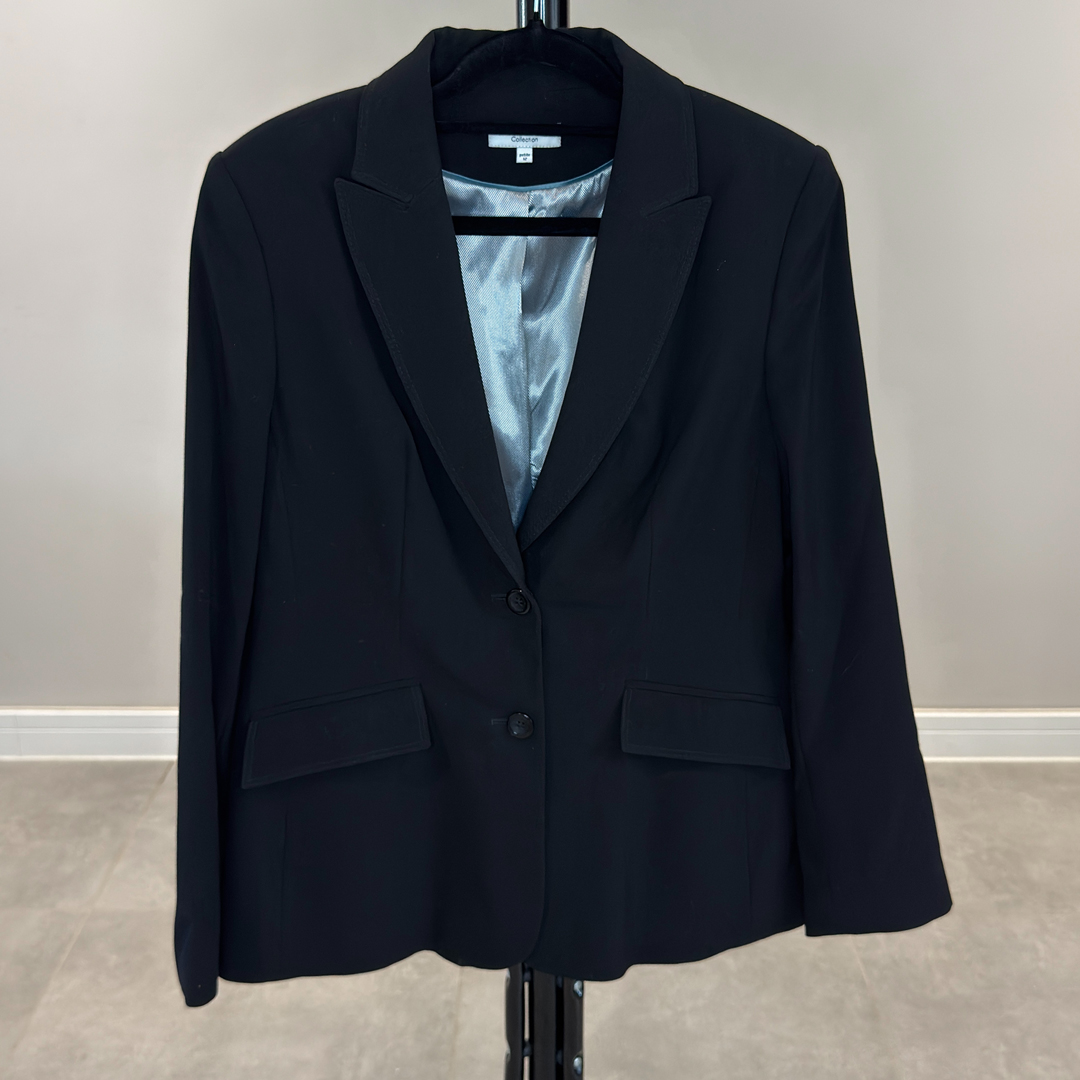 Classic Black Tailored Blazer | Size 12 Petite | (Preloved)