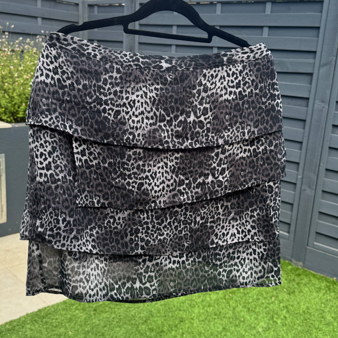 M&S Grey Leopard Print Tiered Mini Skirt - Size 14 (Preloved)